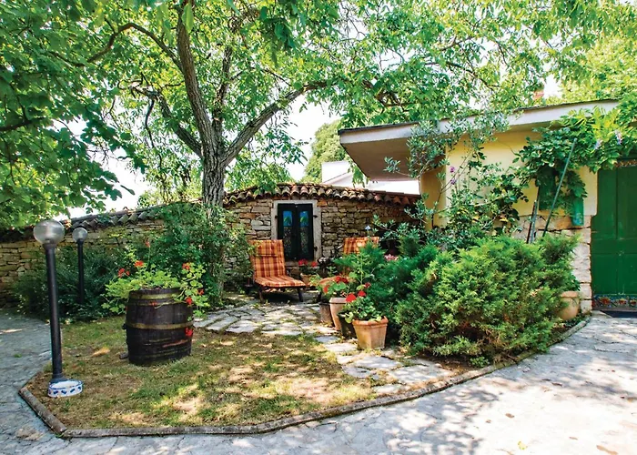 Holiday Home Nedescina Cr
