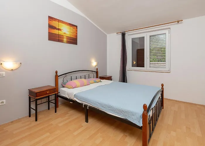 3 Bedroom Cozy Home In Rabac