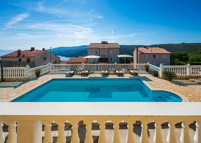 Amazing Apartment In Rabac